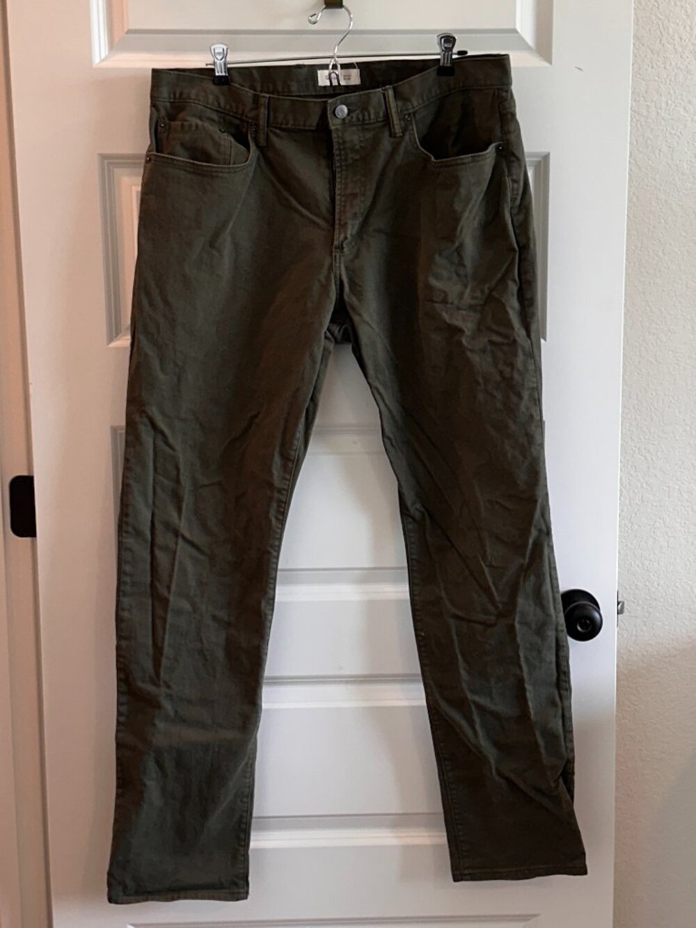 Gap Slim Straight Twill Green/Olive Pants size 36x34